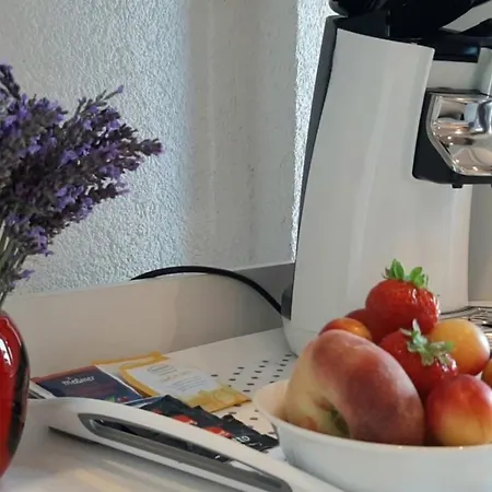 Doppelzimmer Mit Bad, Terrasse Und Pool *