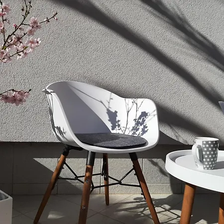 公寓 Doppelzimmer Mit Bad, Terrasse Und Pool