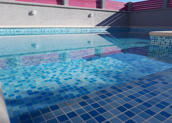 Doppelzimmer Mit Bad, Terrasse Und Pool * Ližnjan