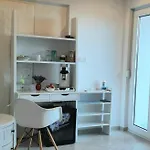 Doppelzimmer Mit Bad, Terrasse Und Pool Appartement *