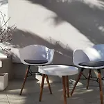 Appartement Doppelzimmer Mit Bad, Terrasse Und Pool
